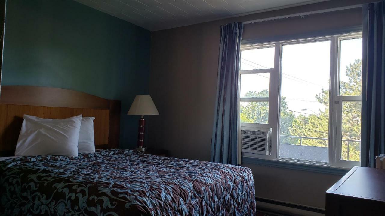 Belmont Motel